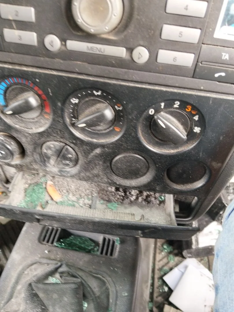 Foto de MANDO CALEFACCION / AIRE ACONDICIONADO FORD TRANSIT CONNECT (TC7) 1.8 TDCi CAT (110 CV / 81 KW) referencia 1131256