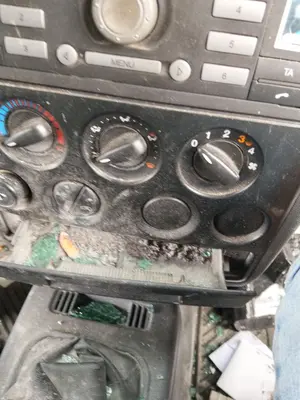 Foto de MANDO CALEFACCION / AIRE ACONDICIONADO FORD TRANSIT CONNECT (TC7) 1.8 TDCi CAT (110 CV / 81 KW) referencia 1131256