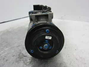 Foto de COMPRESOR AIRE ACONDICIONADO AUDI A4 AVANT (8E) 2.5 V6 24V TDI (163 CV / 120 KW) referencia 8FK351316841 foto 7