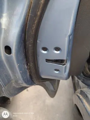 Foto de CERRADURA PUERTA TRASERA IZQUIERDA FORD FOCUS SPORTBREAK (CAP) 1.6 16V CAT (101 CV / 74 KW) referencia 5041674