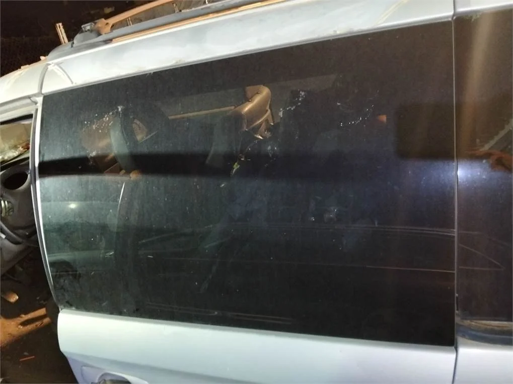 Foto de LUNA TRASERA IZQUIERDA CHRYSLER VOYAGER (RG)