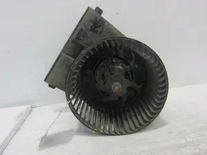 Foto de MOTOR CALEFACCION AUDI A3 (8L) 1.9 TDI (110 CV / 81 KW) referencia 1J1819021A foto 4