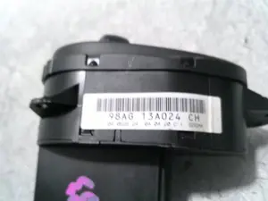 Foto de MANDO LUCES FORD FOCUS BERLINA (CAK) 2.0 16V CAT (131 CV / 96 KW) referencia 98AG13A024CH foto 3