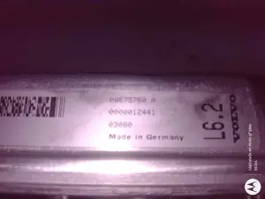 Foto de CENTRALITA MOTOR UCE VOLVO S60 BERLINA 2.5 20V Turbo CAT (209 CV / 154 KW) referencia 08675760A foto 2