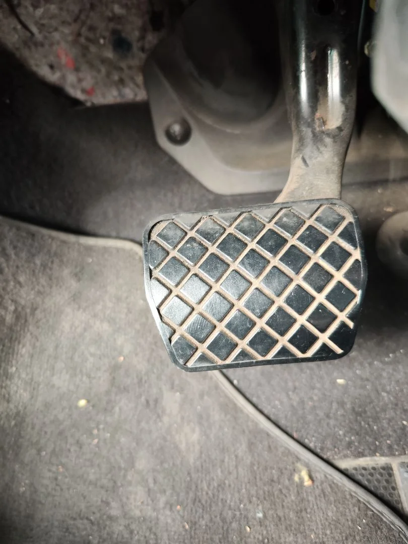 Foto de PEDAL FRENO VOLKSWAGEN POLO IV (9N1) 1.4 16V (75 CV / 55 KW)