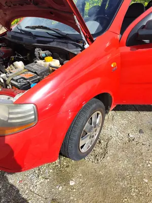 Foto de ALETA DELANTERA IZQUIERDA CHEVROLET KALOS 1.2 CAT (72 CV / 53 KW) foto 2