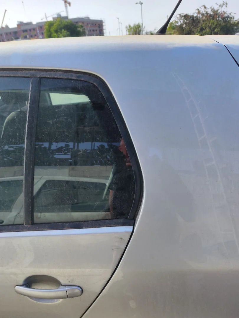 Foto de LUNA CUSTODIA TRASERA IZQUIERDA VOLKSWAGEN GOLF V (1K1)(10.2003) 1.4 16V TSI (170 CV / 125 KW)