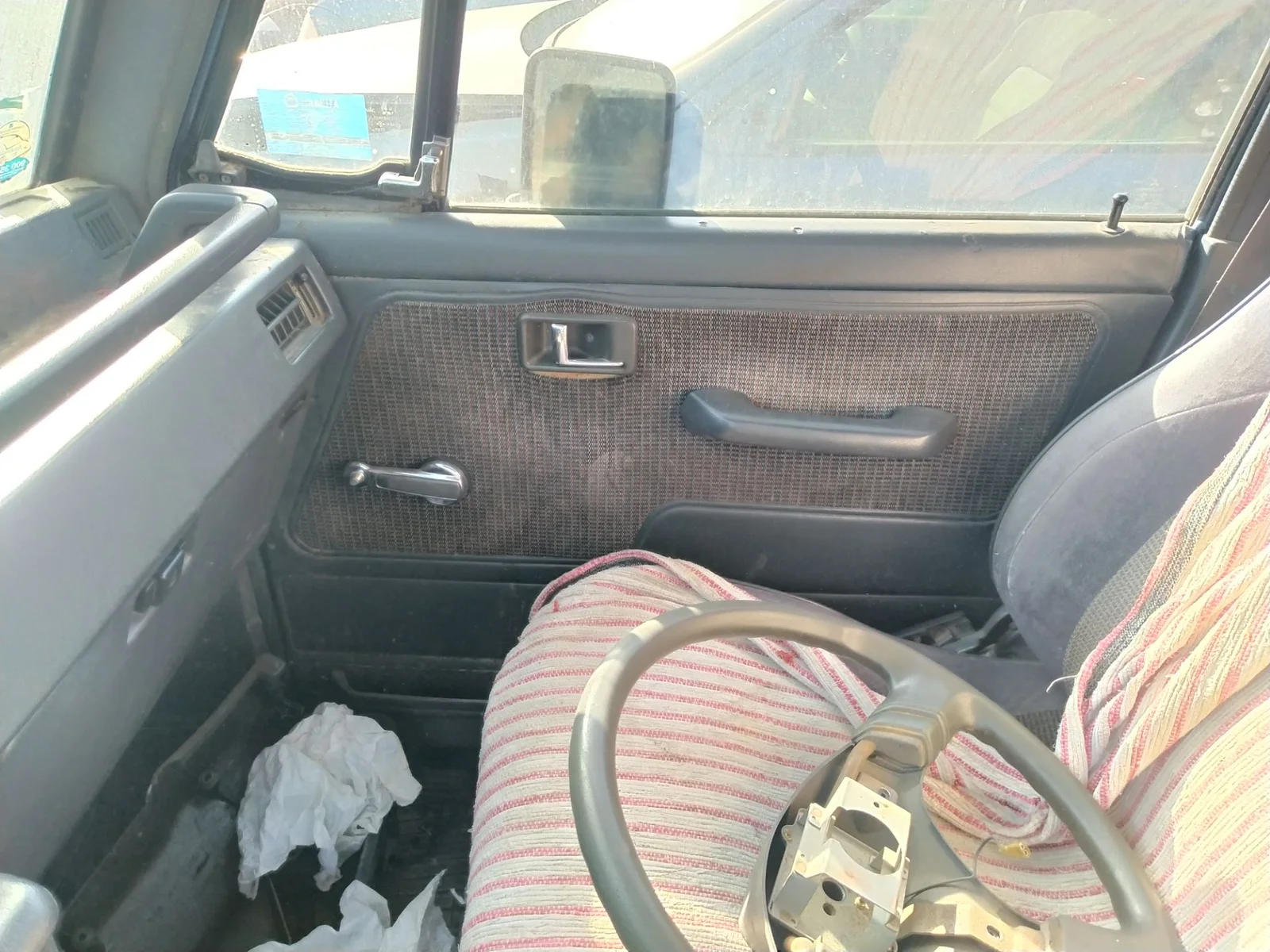 Foto de ELEVALUNAS DELANTERO DERECHO MITSUBISHI MONTERO (V20/V40) 2.5 Turbodiesel (99 CV / 73 KW)