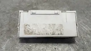 Foto de PANTALLA MULTIFUNCION RENAULT MEGANE II COUPE/CABRIO 1.9 dCi Diesel FAP (131 CV / 96 KW) referencia 216751791 foto 5