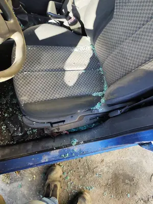 Foto de ASIENTO DELANTERO IZQUIERDO RENAULT MEGANE II BERLINA 5P 1.5 dCi Diesel (101 CV / 74 KW)