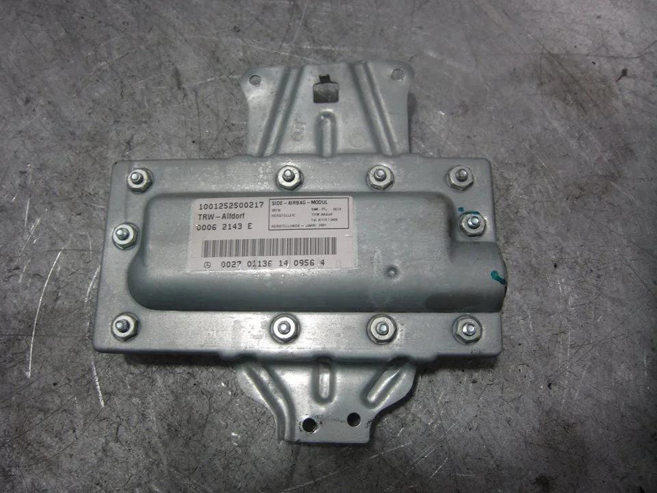 Foto de AIRBAG LATERAL DERECHO MERCEDES-BENZ CLK (BM 208) CABRIO 3.2 V6 18V CAT (218 CV / 160 KW) referencia 00270113614