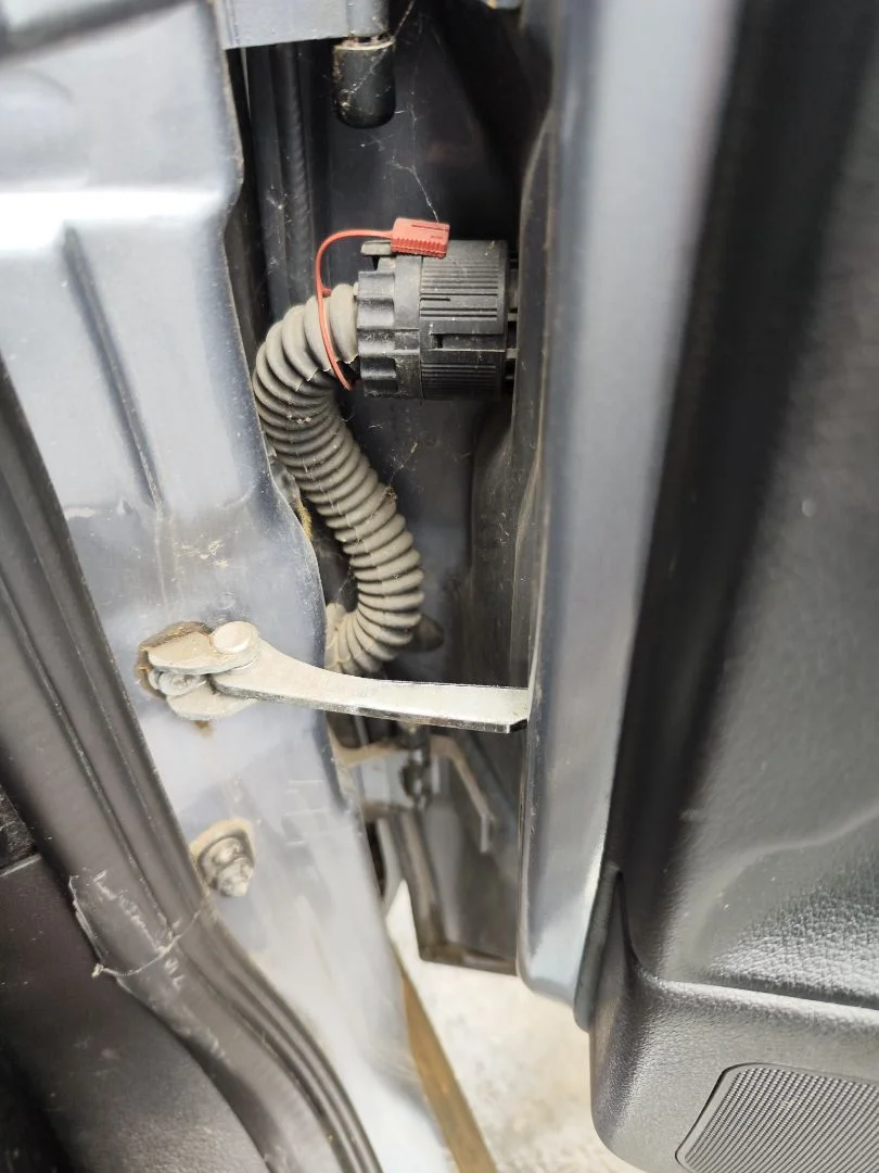 Foto de RETENEDOR PUERTA OPEL ZAFIRA A 2.0 DTI (101 CV / 74 KW)