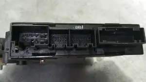 Foto de MOTOR ELEVALUNAS TRASERO DERECHO AUDI A4 BERLINA (8E) 1.9 TDI (131 CV / 96 KW) referencia 8E0959802 foto 4