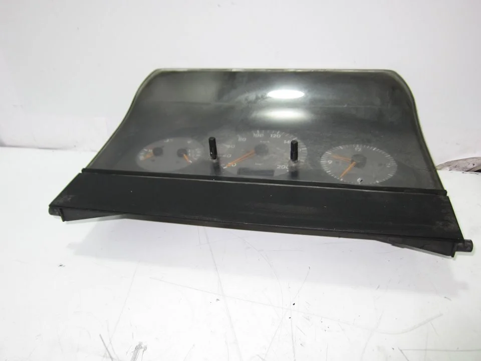 Foto de CUADRO INSTRUMENTOS VOLKSWAGEN LT FURGÓN/COMBI 2.5 TDI (102 CV / 75 KW) referencia 2D0919850F