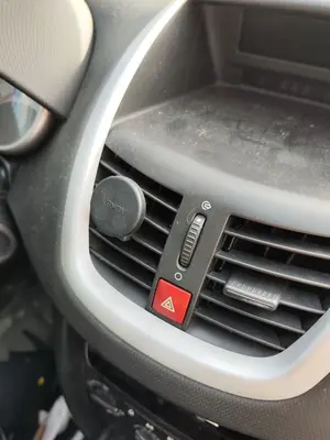 Foto de WARNING PEUGEOT 207 1.4 HDi (68 CV / 50 KW)