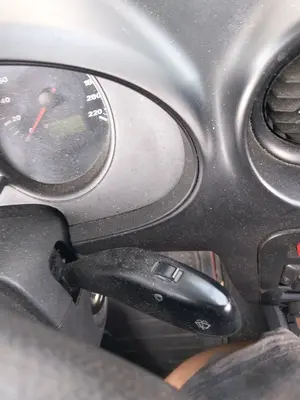 Foto de MANDO INTERMITENTES SEAT CORDOBA BERLINA (6L2) 1.9 SDI (64 CV / 47 KW)