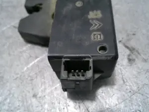 Foto de CERRADURA MALETERO / PORTON CITROEN XSARA PICASSO 1.6 (95 CV / 70 KW) referencia 9646091580 foto 5