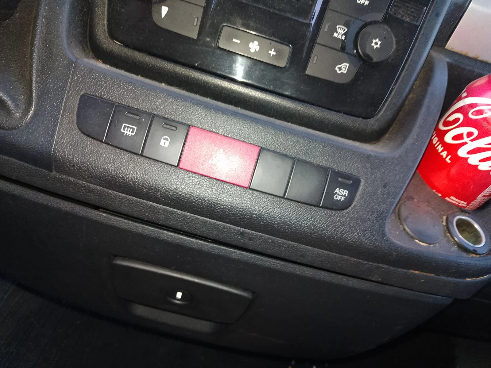 Foto de WARNING FIAT DUCATO 3 MAXI FURGÓN TS 35 (295) 2.3 JTD CAT (131 CV / 96 KW)