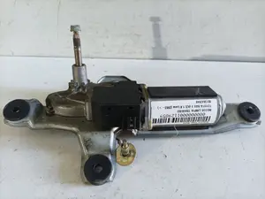 Foto de MOTOR LIMPIA TRASERO TOYOTA RAV4 (A2) 1.8 16V CAT (125 CV / 92 KW) referencia 8513042040 foto 4