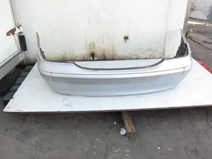 Foto de PARAGOLPES TRASERO MERCEDES-BENZ CLASE C (BM 203) BERLINA