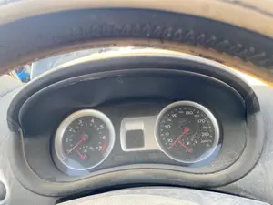 Foto de CUADRO INSTRUMENTOS RENAULT CLIO III 1.2 16V (75 CV / 55 KW)