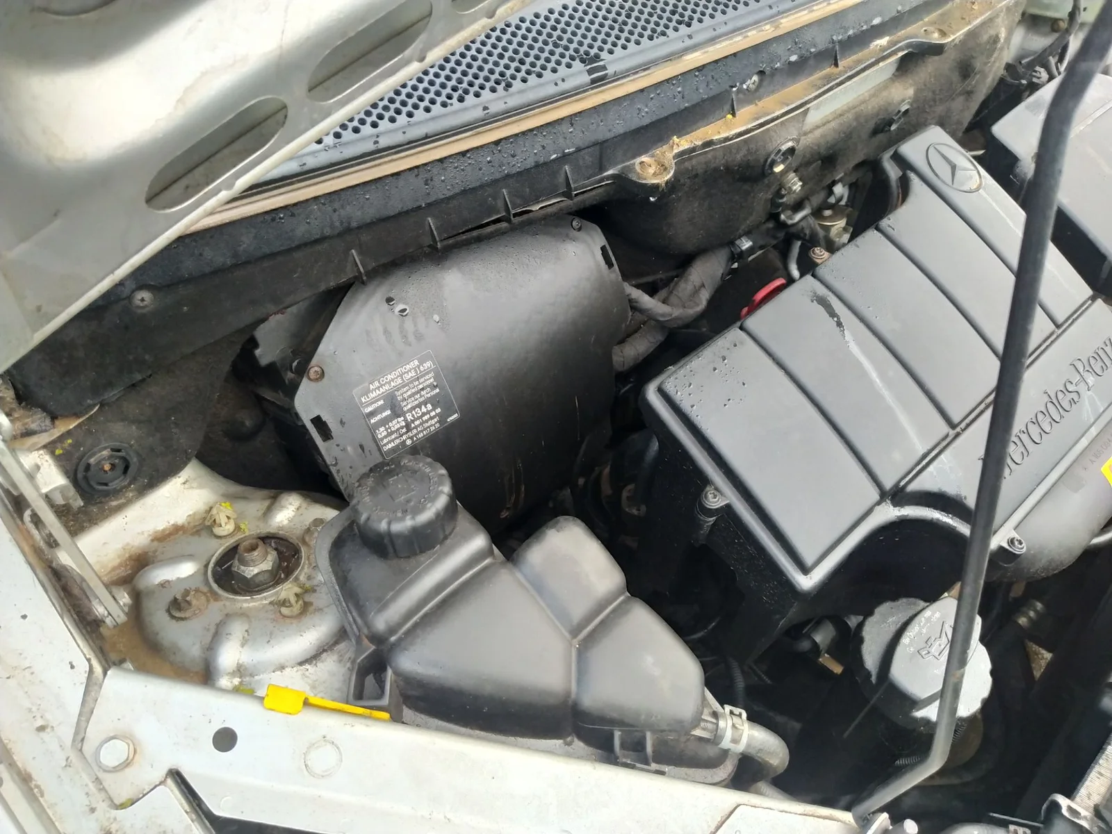 Foto de COMPRESOR AIRE ACONDICIONADO MERCEDES-BENZ CLASE A (BM 168) 1.6 CAT (102 CV / 75 KW) referencia A0002309411
