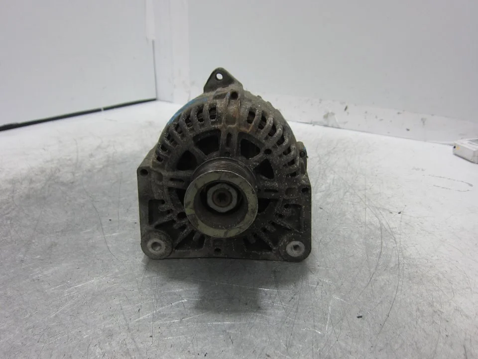 Foto de ALTERNADOR RENAULT MEGANE II BERLINA 5P referencia 2543342A