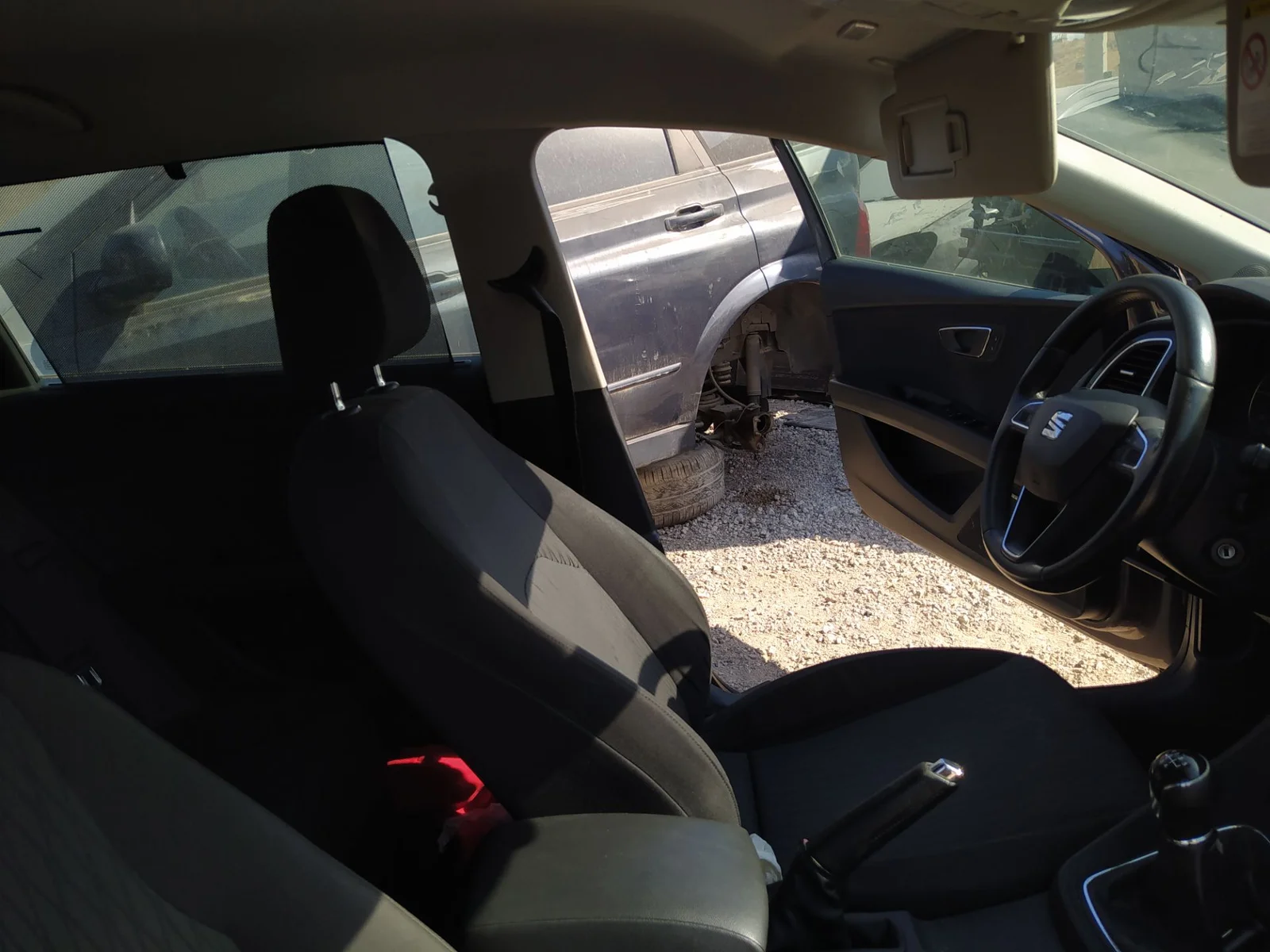 Foto de ASIENTO DELANTERO IZQUIERDO SEAT LEON ST 5F8 1.6 TDI (105 CV / 77 KW)