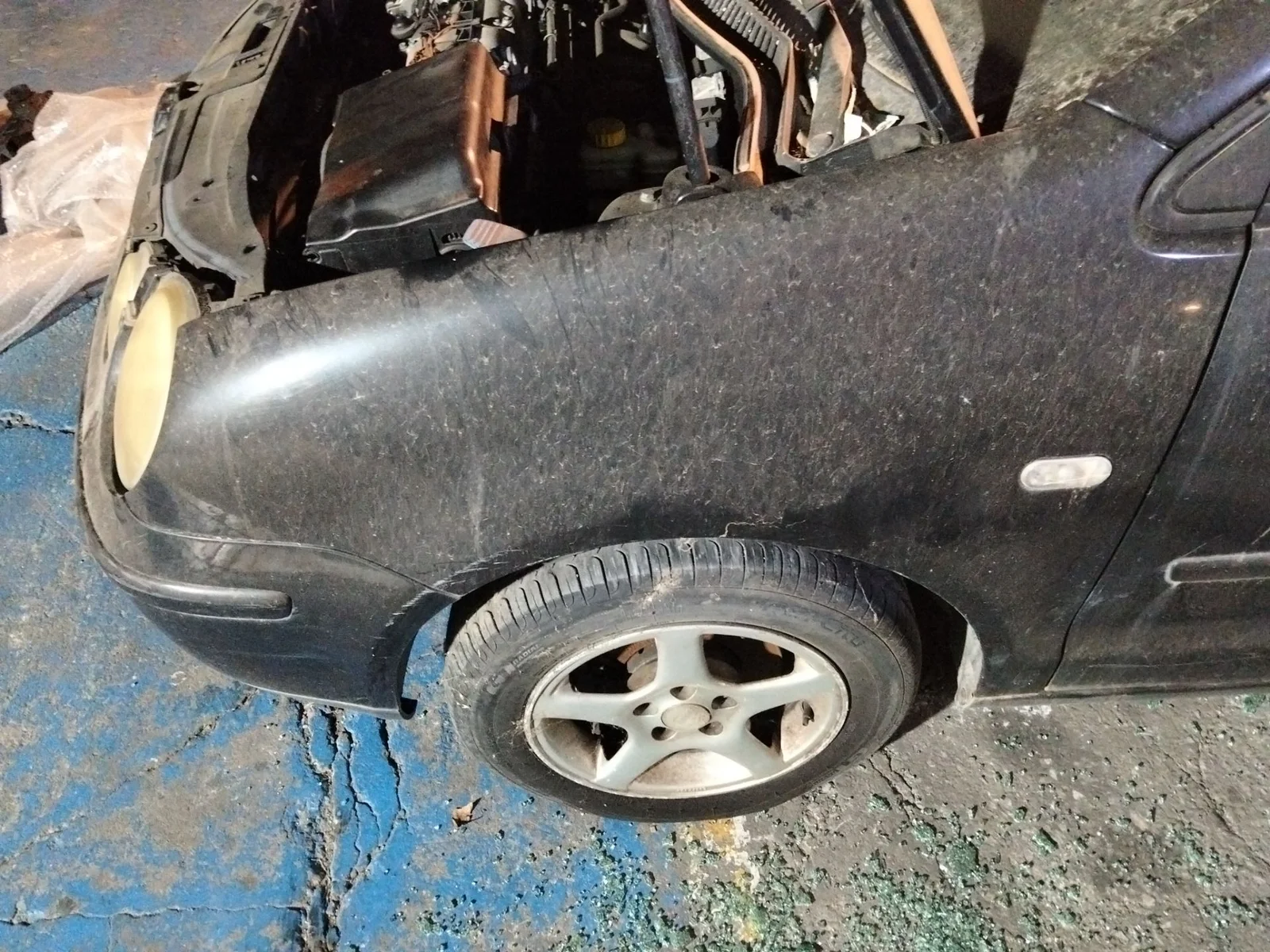 Foto de ALETA DELANTERA IZQUIERDA VOLKSWAGEN POLO IV (9N1)
