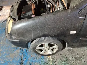 Foto de ALETA DELANTERA IZQUIERDA VOLKSWAGEN POLO IV (9N1)