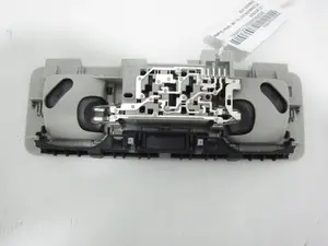 Foto de LUZ INTERIOR VOLKSWAGEN GOLF VII BERLINA (BQ1/BE2) 1.6 TDI (116 CV / 85 KW) referencia 5G0947291JY20 foto 7