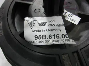 Foto de NO IDENTIFICADO PORSCHE MACAN (95BA) referencia 95B616001G foto 5