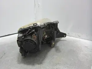 Foto de FARO IZQUIERDO SSANGYONG REXTON 2.9 Turbodiesel CAT (120 CV / 88 KW) referencia 8310108103HBC foto 2