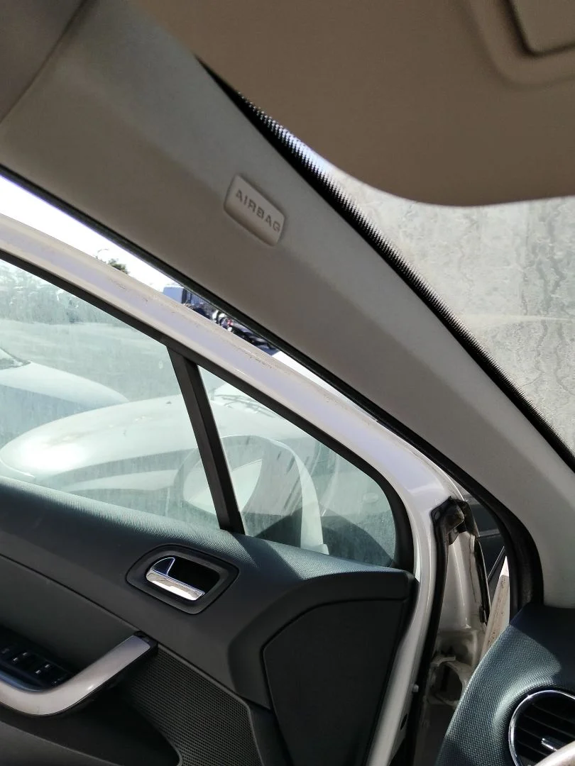 Foto de AIRBAG CORTINA DELANTERO IZQUIERDO PEUGEOT 308 SW 1.6 HDi FAP CAT (9HZ / DV6TED4) (109 CV / 80 KW)