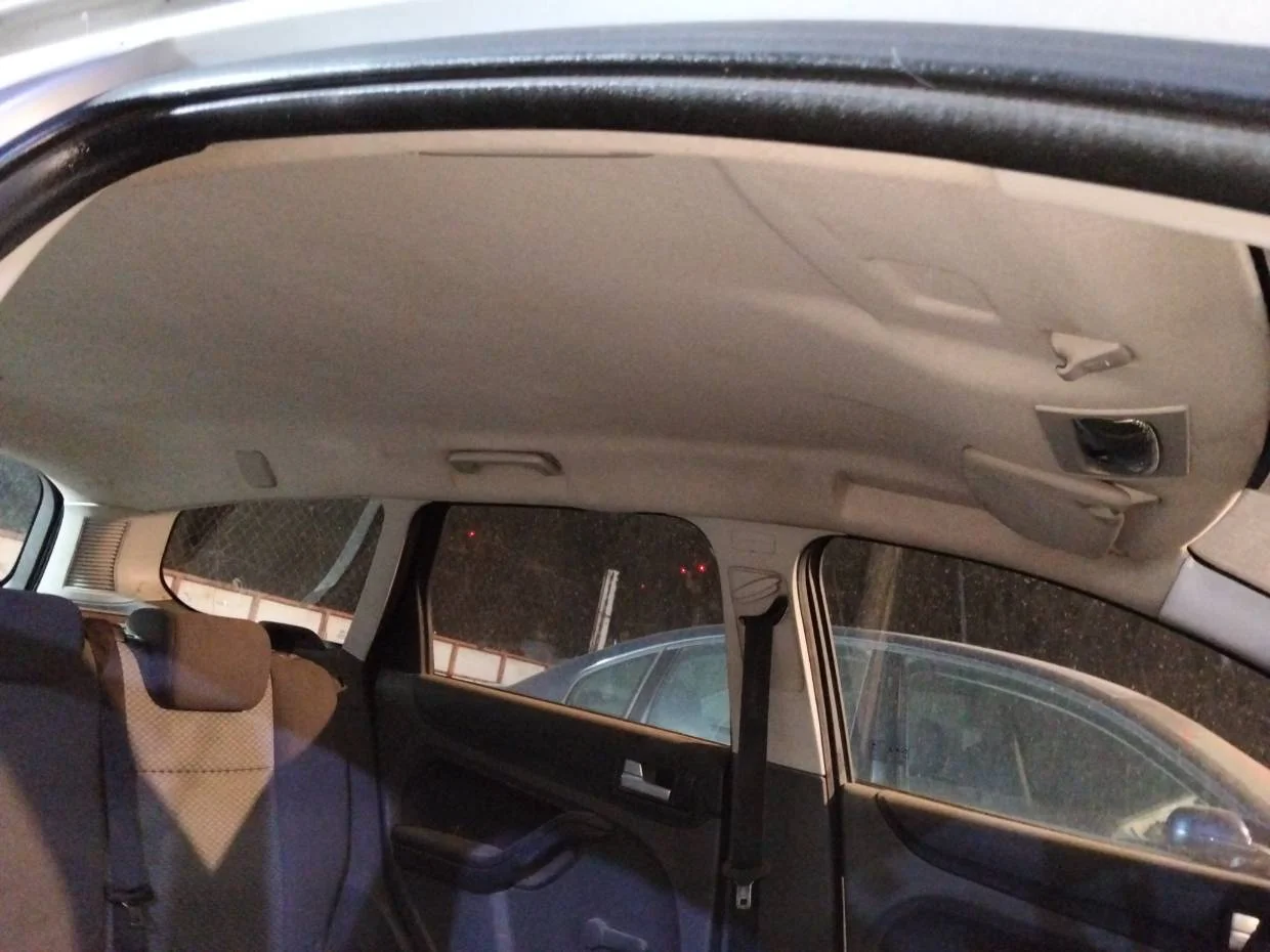 Foto de TECHO INTERIOR FORD FOCUS SPORTBREAK (CAP) 1.6 TDCi CAT (90 CV / 66 KW) referencia 1751239