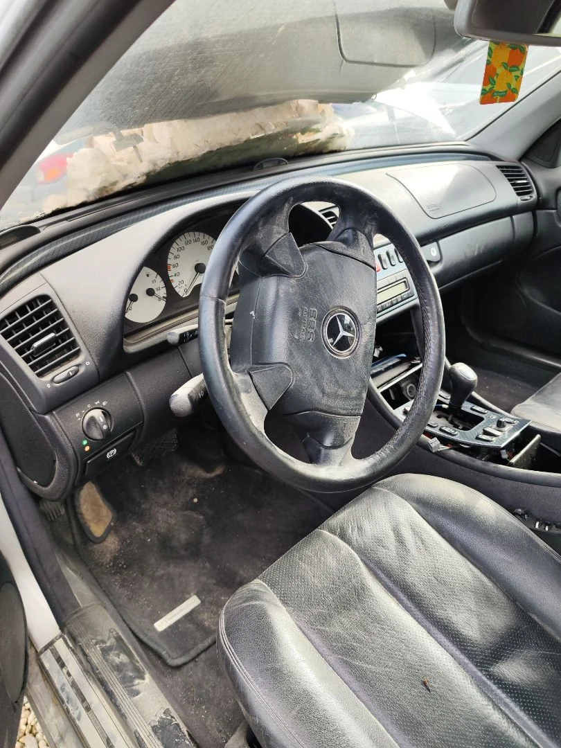 Foto de SALPICADERO MERCEDES-BENZ CLK (BM 208) CABRIO 3.2 V6 18V CAT (218 CV / 160 KW)