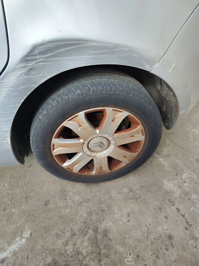 Foto de LLANTA CITROEN C4 BERLINA 1.6 16V HDi (90 CV / 66 KW)