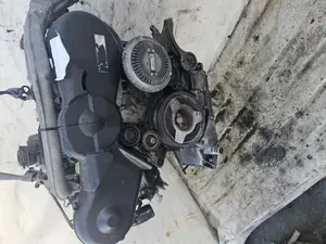 Foto de DESPIECE MOTOR AUDI A6 BERLINA (4B2) 2.5 V6 24V TDI (180 CV / 132 KW) referencia AKN foto 3