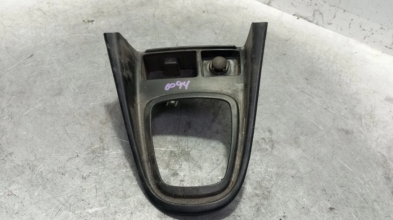 Foto de MOLDURA HYUNDAI MATRIX (FC) 1.5 CRDi CAT (102 CV / 75 KW) referencia 8465117000