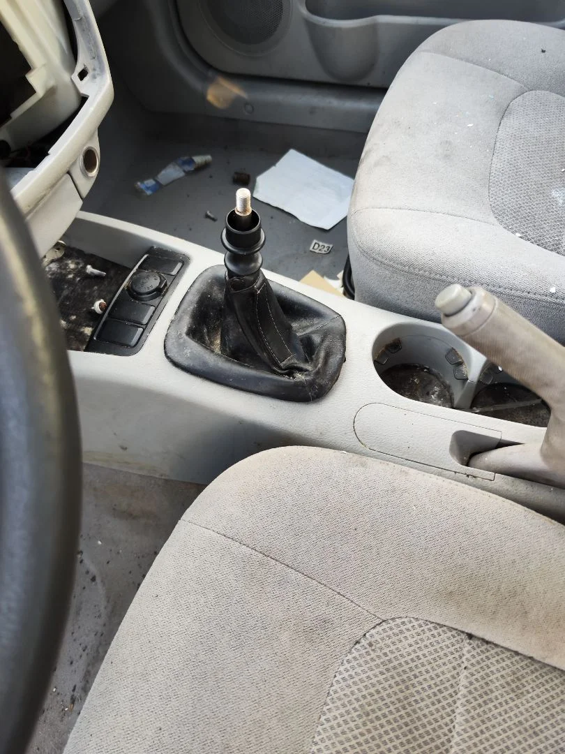 Foto de NO IDENTIFICADO KIA CERATO (LD) 1.5 CRDi (102 CV / 75 KW) referencia 43794A2200