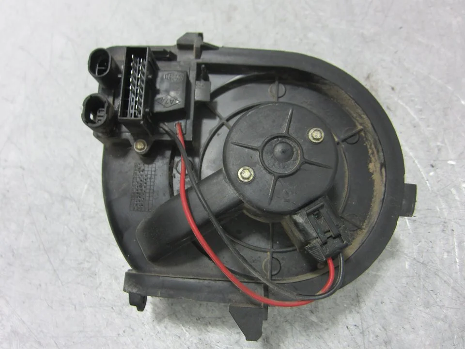 Foto de MOTOR CALEFACCION RENAULT CLIO II FASE II (B/CB0) 1.2 (58 CV / 43 KW) referencia 127121200