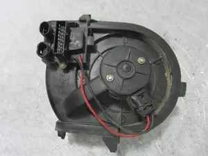 Foto de MOTOR CALEFACCION RENAULT CLIO II FASE II (B/CB0) 1.2  (58 CV / 43 KW) referencia 127121200