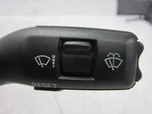 Foto de MANDO MULTIFUNCION AUDI A6 BERLINA (4F2) 4.2 V8 40V (335 CV / 246 KW) referencia 4F0953549A foto 6