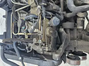 Foto de MOTOR COMPLETO VOLKSWAGEN POLO III (6N1) 1.9 Diesel (64 CV / 47 KW) referencia AEF foto 4