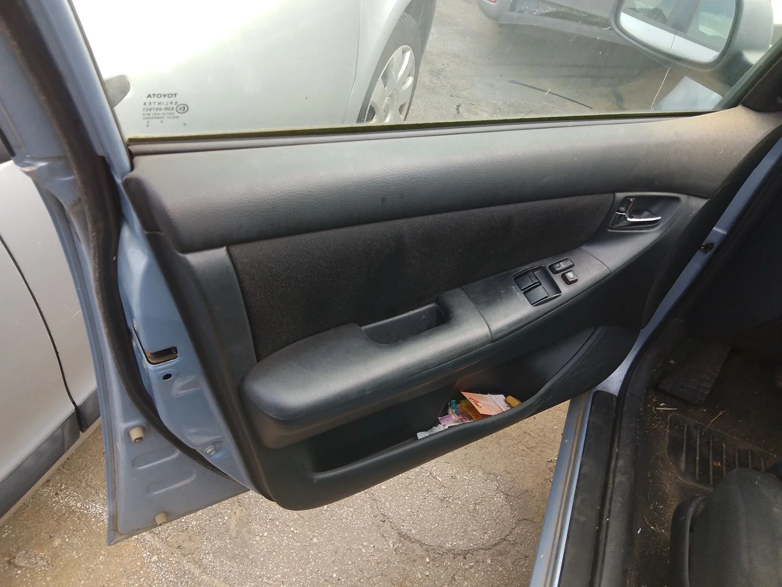 Foto de ELEVALUNAS DELANTERO IZQUIERDO TOYOTA COROLLA (E12) 1.4 16V CAT (97 CV / 71 KW)