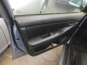 Foto de ELEVALUNAS DELANTERO IZQUIERDO TOYOTA COROLLA (E12) 1.4 16V CAT (97 CV / 71 KW)