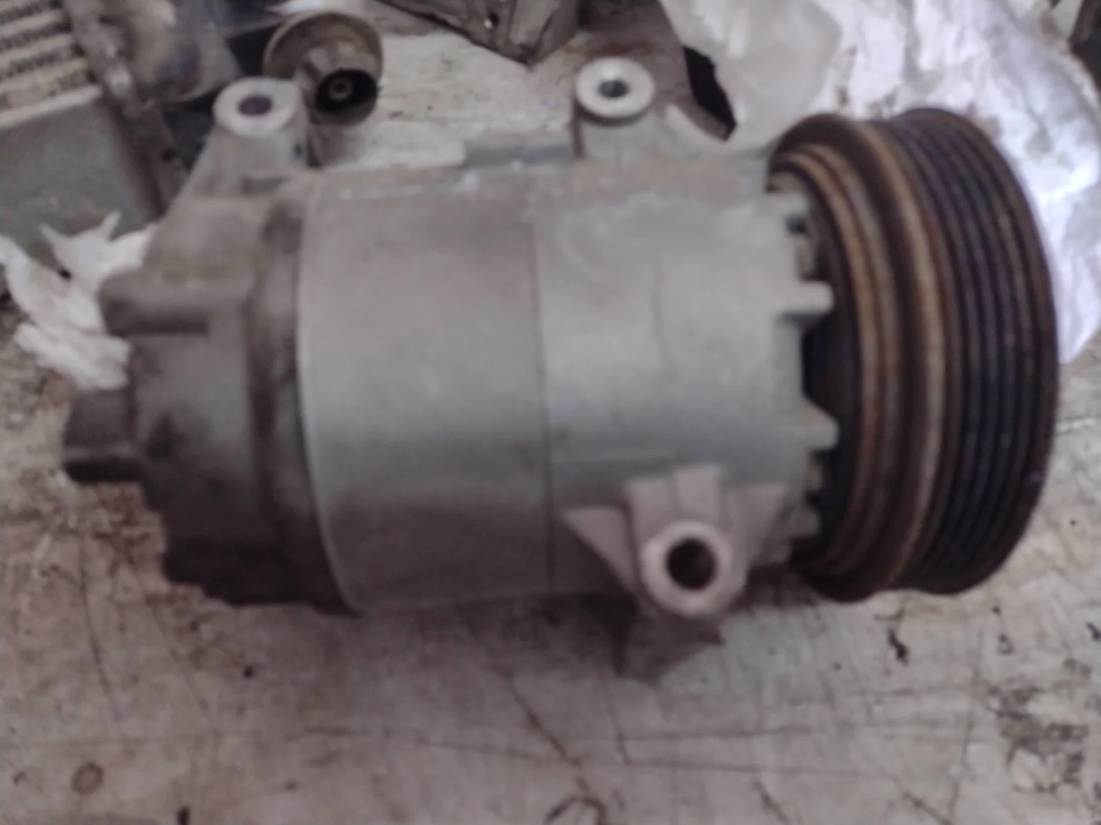 Foto de COMPRESOR AIRE ACONDICIONADO NISSAN ALMERA (N16/E) 1.5 dCi Turbodiesel CAT (82 CV / 60 KW) referencia 6661729