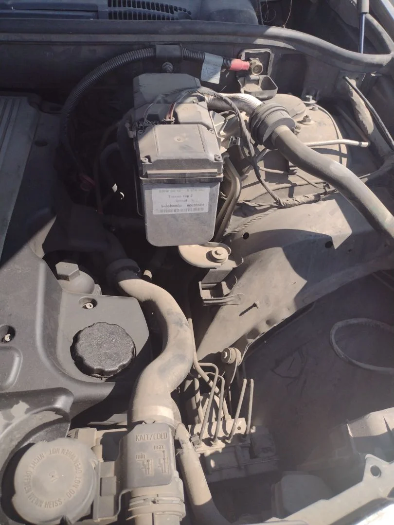 Foto de CAJA PRECALENTAMIENTO BMW SERIE X5 (E53) 3.0 Turbodiesel CAT (218 CV / 160 KW)
