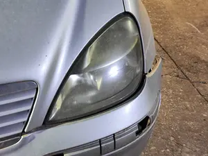 Foto de FARO IZQUIERDO MERCEDES-BENZ CLASE A (BM 168) 1.7 CDI Diesel CAT (95 CV / 70 KW) referencia A1688201761