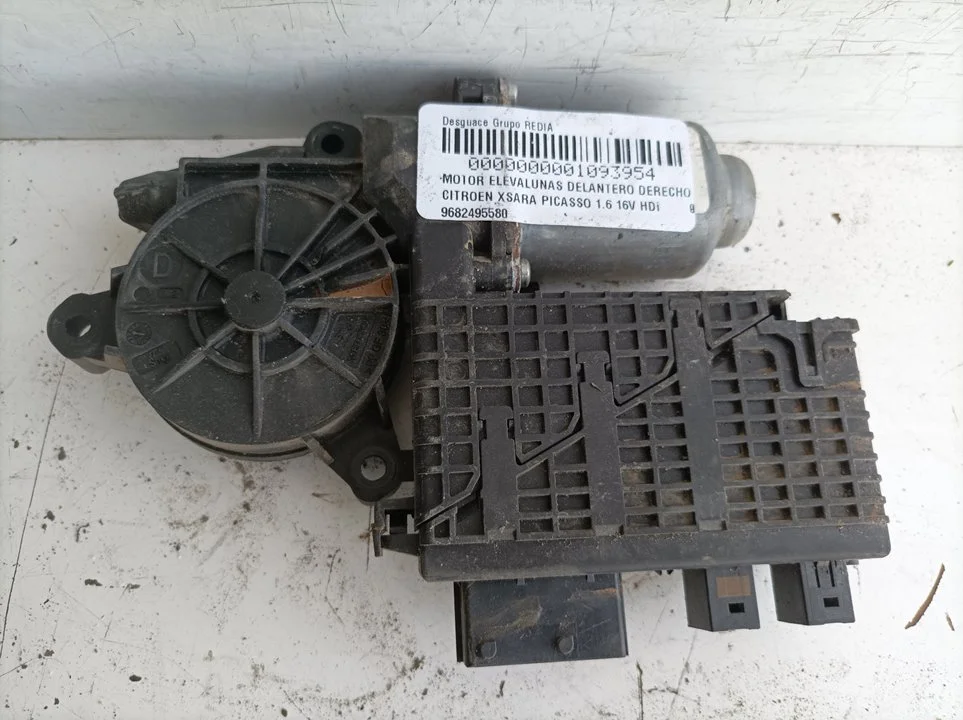 Foto de MOTOR ELEVALUNAS DELANTERO DERECHO CITROEN XSARA PICASSO referencia 9682495580